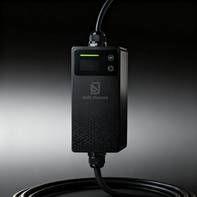 kupować Energooszczędna przenośna ładowarka elektryczna z niską mocą w stanie gotowości i prądem regulowanym produkcja internetowa