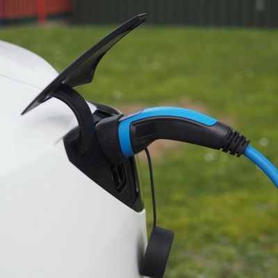 Dobra cena Uwięziony 11kW 3-fazowy kabel typu 2 16A Standardowe złącze ładowania EV w Internecie